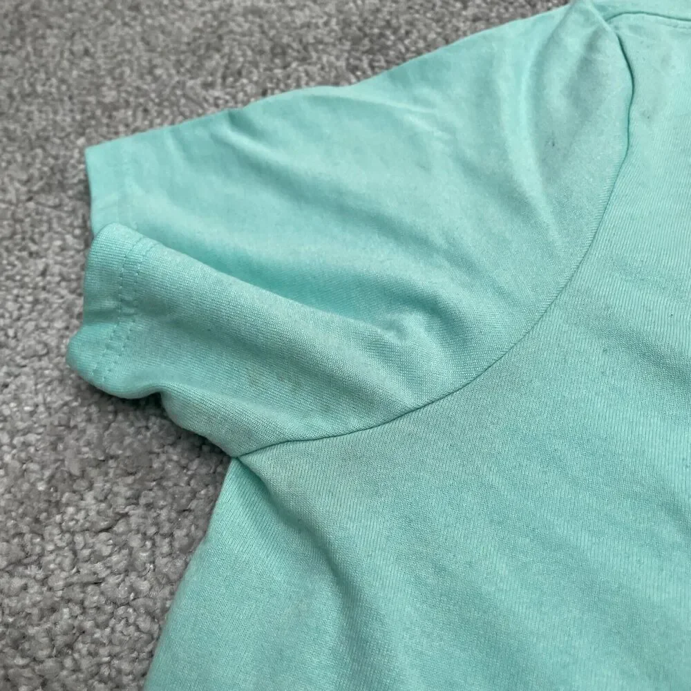 The Nike Tee Dri-Fit Graphic T-Shirt Womens Large Green V-Neck Active Athletic
